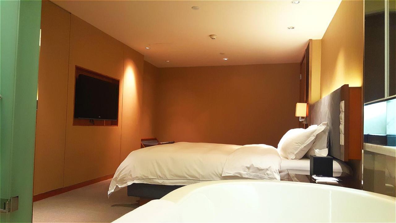 แกรนด์ เมอเคียว ตงกวน ฮิวแมน บาย แอคคอร์ Hotel ภายนอก รูปภาพ